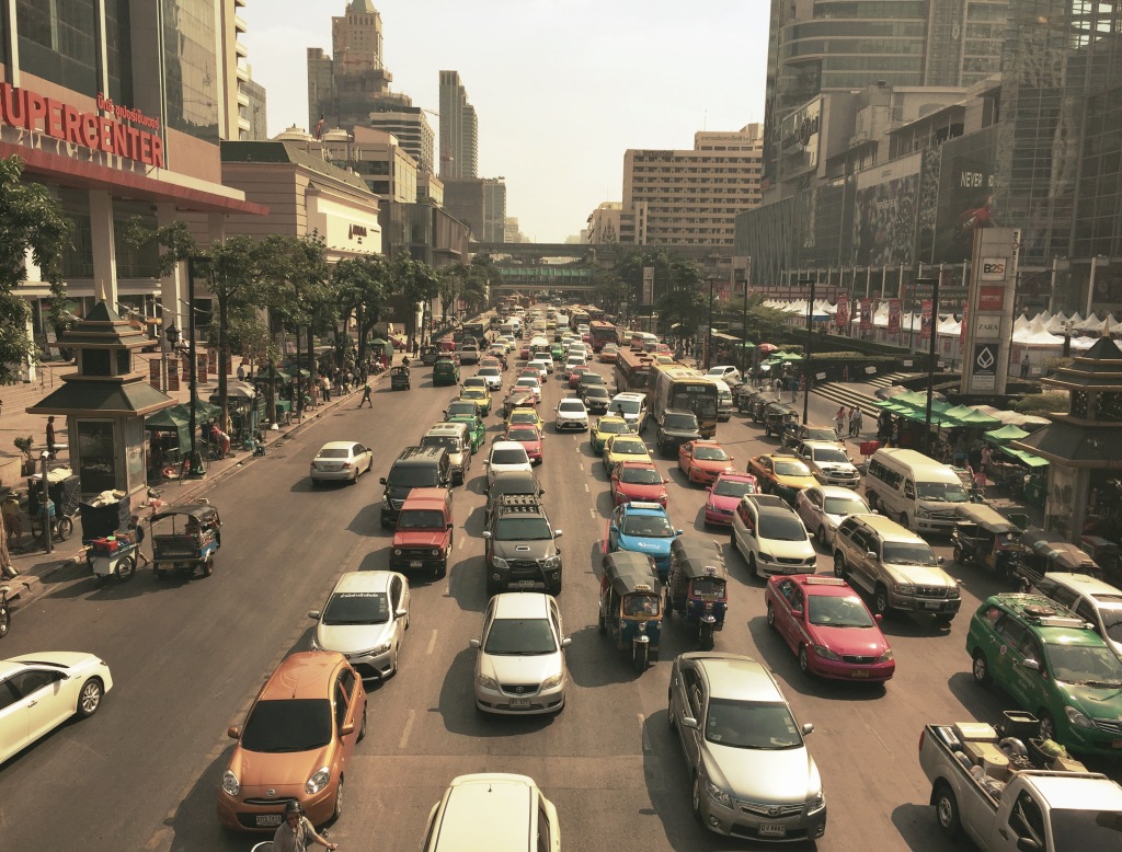 Avoiding the rush hour traffic on Ratchadamri Road. Yee, N. (CC). 2015.